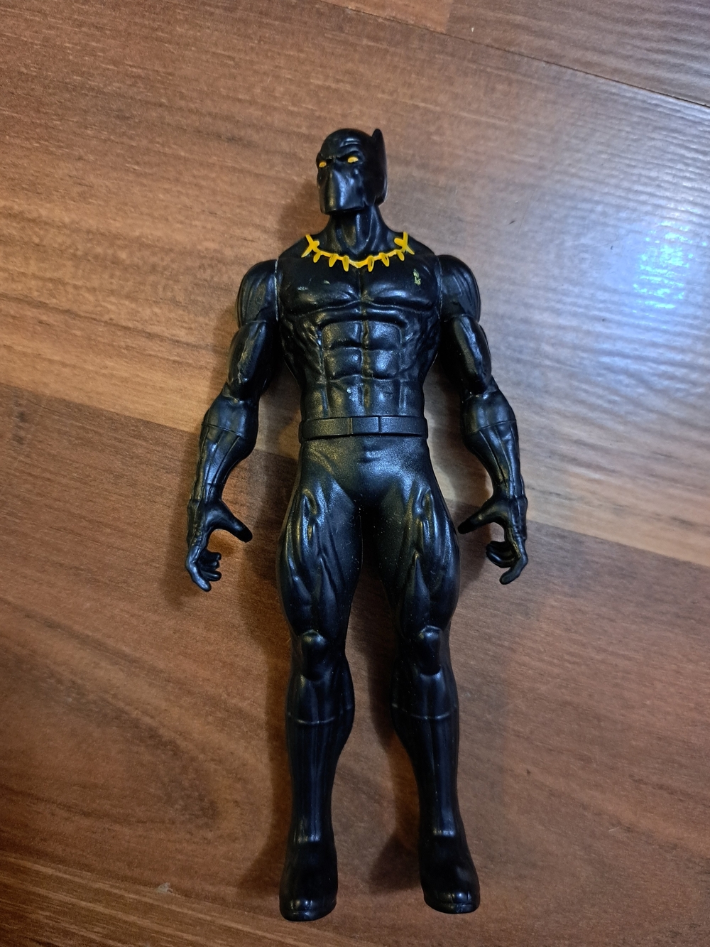 Hasbro Marvel Black Panther Basic Action Figure 6"